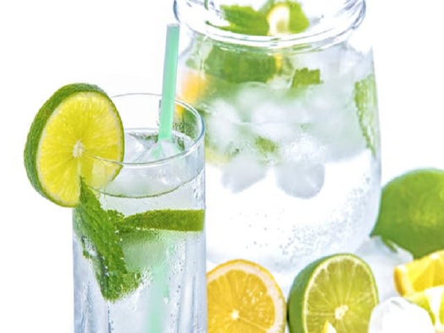 Mineralvatten med lime